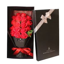 Felizmente, estamos aqui pra ajudar. Presente Criativo Do Dia Dos Namorados Com 18 Rosas E Uma Caixa De Presente Para Presente De Aniversario Do Dia Das Maes Buque De Sabonetes Nas Americanas