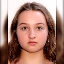 🚨 MISSING TEEN — PLEASE SHARE 🚨 Someone's daughter has not made it home  tonight. 16-year-old Leah Elizabeth Jenkins was last seen around 11:45 PM 