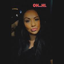 Lynnelle Cox's Instagram, Twitter & Facebook