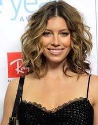 Get Shiny Bouncy Hair Bouncy Hair Hair Styles Shoulder Length Wavy Hair
