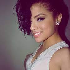 Ivy Merrill's Instagram, Twitter & Facebook