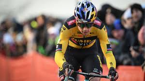 Wout van aert (jumbo) est devenu champion de belgique de cyclisme sur route dimanche à waregem (nord), où il a devancé edward teuns et remco evenepoel. Nieuws Wout Van Aert Het Is Niet Realistisch Om Meteen Top Te Zijn