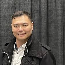 Eric Lau's Instagram, Twitter & Facebook