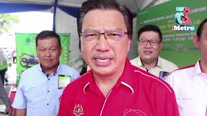 Born 13 october 1961) is · former transport minister datuk seri liow tiong lai speaks to the media after a meeting with public account committee (pac) at parliament in kuala lumpur march 27, 2019. Ucapan Aidilfitri Datuk Seri Dr Liow Tiong Lai Youtube