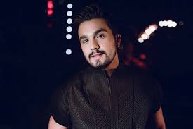 Luan santana first charted in 2010. Luan Santana Foi O Mais Tocado Nas Radios Do Brasil Nos Anos 2010