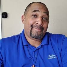 Daniel Brewington's Instagram, Twitter & Facebook