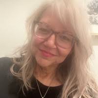 600+ "Lyell" profiles