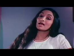 My Heart Is Beating Preeti Sagar Lakshmi Julie Romantic Song Youtube Romantic Songs Romantic Songs Video Indian Movie Songs