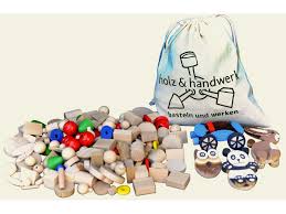 Mit einfachsten dingen wunderschöne bastelarbeiten entwerfen und so individuelle kreationen schaf aus wolle und watte basteln | basteln mit kindern. Bastelbox Aus Holz Hochwertige Und Nachhaltige Bastelartikel