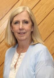 Suzanne Lucier's Instagram, Twitter & Facebook