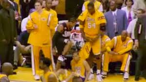 Allen Iverson Stepping Over Tyronn Lue 16 Years Ago Is A Moment That Might Not Ever Happen Again Sbnation Com Attualmente è un free agent. allen iverson stepping over tyronn lue