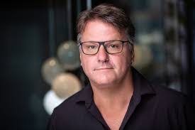 Jonathan Offerman's Instagram, Twitter & Facebook