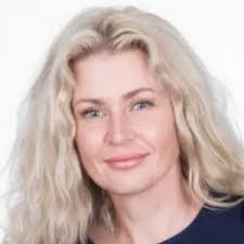 Naomi Clifton's Instagram, Twitter & Facebook