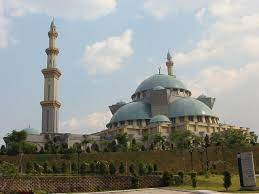 All things to do in kuala lumpur. Datei Masjid Wilayah Persekutuan Jpg Wikipedia