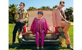 Orietta berti, è uscito oggi, in digitale e in radio, ed è destinato a diventare la hit dell'estate. Fedez And Achille Lauro Celebrate Orietta Berti Ruetir