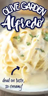You can toss it with pasta, bien sur. The Best Creamy Copycat Olive Garden Alfredo Sauce Olive Garden Chicken Alfredo Recipe Alfredo Sauce Recipe Homemade Alfredo Sauce Recipe Easy