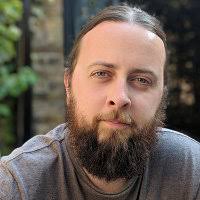 A list of who Suki Thompson is following