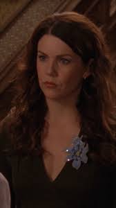 Celebrate 25 years of #GilmoreGirls with us with these fun facts about the  creation of our favorite series! 🎥 #GilmoreGirls25