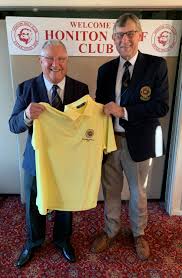 Honiton golfers battle through the frost