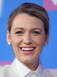 Serena Blake's Instagram, Twitter & Facebook