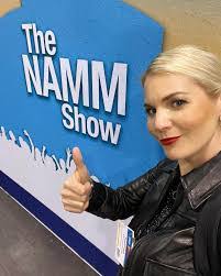 Ann Allums's Instagram, Twitter & Facebook