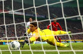 На flashscore.ua пропонує результати live, турнірні таблиці та подробиці матчів (автори забитих голів, червоні картки Borussiya M Bavariya 2 1 Povorot Na 180 Gradusiv Abo Plyus Sim Dlya Gladbaha á‰ Ua Futbol