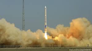Rave with us through space and time ♥. China Feiert Meilenstein Der Raumfahrt Aktuell Asien Dw 25 07 2019