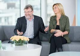 We would like to show you a description here but the site won't allow us. Czy Naprawde Mial Konflikt Z Hubertem Urbanskim I Co Zarzuca Mu Martyna Wojciechowska Edward Miszczak Ostro O Gwiazdach Tvn Ekskluzywny Wywiad Viva Pl