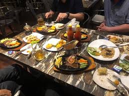 Namun, stok schnitzel dan sosis masih lebih banyak dibandingkan alternatif nabati yang dijual. Foto Makanan Yang Kami Pesan Di Steak Hut Manyar Pada 26 Juni 2018 Yang Lalu Bild Von Steak Hut Manyar Kertoarjo Surabaya Tripadvisor