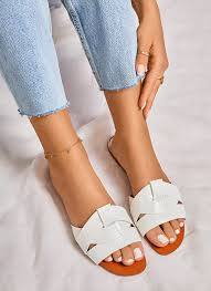 White slides Latina > DeeZee Shop Online