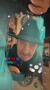 A track from their album “Venus and Mars” released in 1975 here’s my  attempt to sing “Medicine Jar” by Paul McCartney and Wings 🤠🎤🎶🎶🎶🎶