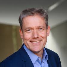 Mitarbeitende von Münchner Volkshochschule GmbH