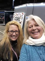 Our spotlight today is Heather Leslie Weinberger!! Tell us about you  Heather !!