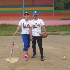 El tamaño de la bola es una diferencia: Equipo De Softbol Femenino La Paz Carazo Home Facebook