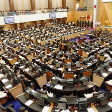 The parliament of malaysia (malay: Malaysian Lawmakers Could Reject The Prime Minister S Budget Plan And The Prime Minister Quartz