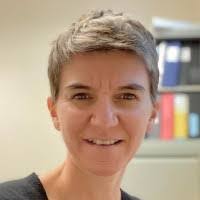 Anita Wallis's Instagram, Twitter & Facebook