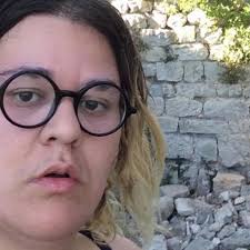 Hello, it's pride, this is a conversation between me and myself via @70366134138:274:urbania. Safia Nolin A Une Nouvelle Coiffure Nouvelles Monde De Stars