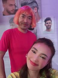 Ninh Dương Lan Ngọc tặng gì cho đồng nghiệp ngày Thần Tài?