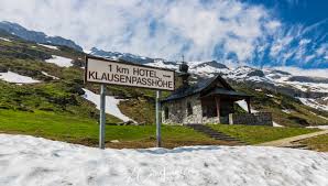 Read hotel reviews from real guests. Wanderung Zum Gletschersee Am Klausenpass Oberhalb Des Urnerbodens