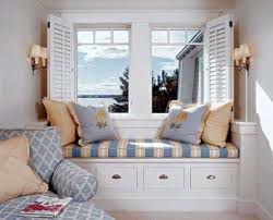 Kaca jendela minimalis modern dapat membuat sisi ruangan terlihat lebih besar. Tips Desain Jendela Kamar Tidur Minimalis Majalah Keluarga