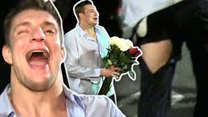 Rob Gronkowski and Travis Kelce Have Epic Dance-Off