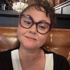 What to include in cruise gift boxes for teens?