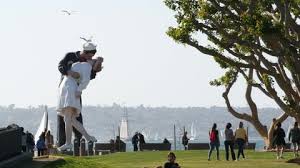 Navy kissing statue san diego. Kissing Sailor Statue Stock Video Footage 4k And Hd Video Clips Shutterstock