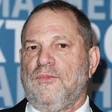 The disgraced movie mogul faces charges for alleged nonconsensual. Harvey Weinstein Promiflash De