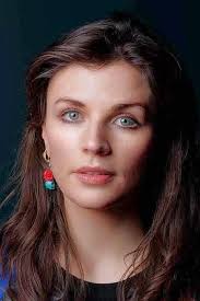 Just a really honest,open and moving expression by Aisling of her personal  experience of loss of her Dad.. in support of Darkness into Light.. Max  respect..🌅