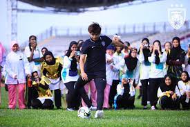 1) elakkan 3s/3c (sesak, sempit &a. Johorsoutherntigers On Twitter Akhyar Officiates Smk Seta Track And Field Day Johor Darul Ta Zim Fc Jdt Player Akhyar Rashid Was Invited To Officiate Smk Sultanah Engku Tun Aminah S Seta Track And Field