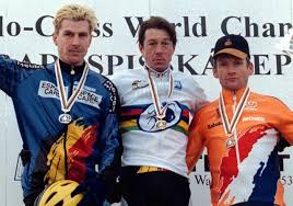 Côté vie privée, raymond poulidor est marié à gisèle bardet depuis 1961, et père de deux filles; Mort De Raymond Poulidor Avec Les Van Der Poel Une Descendance Reine Dans Le Cyclisme Sport La Roche Sur Yon Maville Com