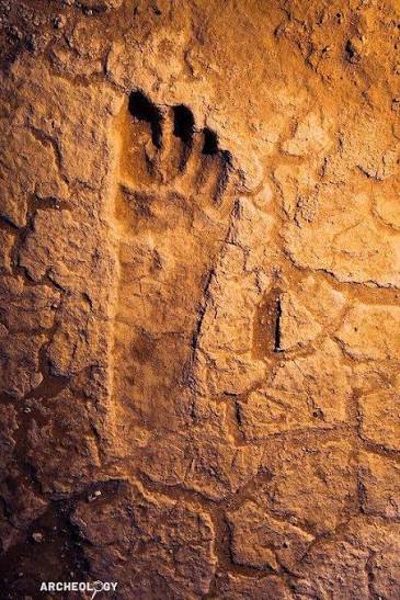 Ancient children's footprints found in UNESCO cave