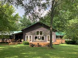 The latest travel information, deals, guides and reviews from usa today travel. Spacious Lake Escape Near Conley Bottom Houses For Rent In Monticello Kentucky United States