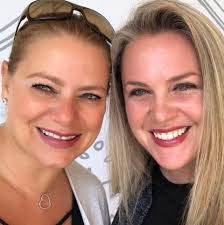 Amanda Ruben's Instagram, Twitter & Facebook